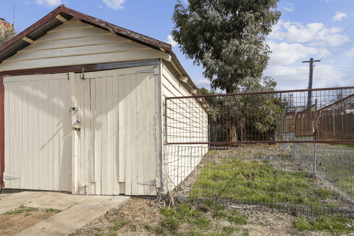 21 Baroona Avenue, Cooma, NSW 2630