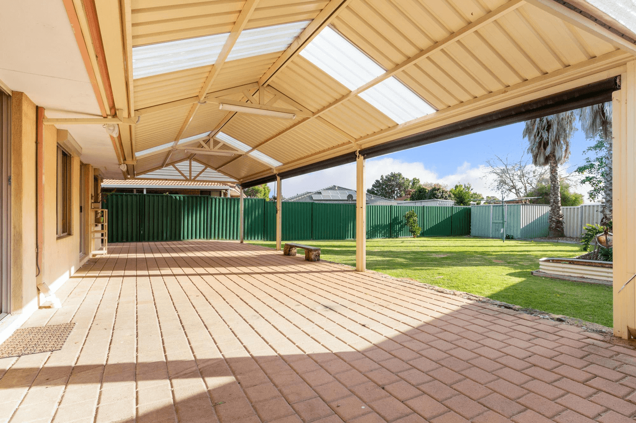 12 Cranberry Way, KENWICK, WA 6107