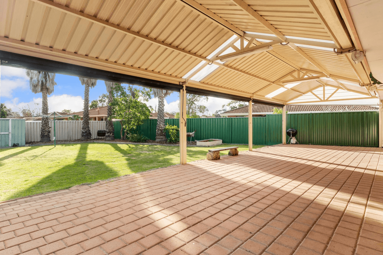 12 Cranberry Way, KENWICK, WA 6107