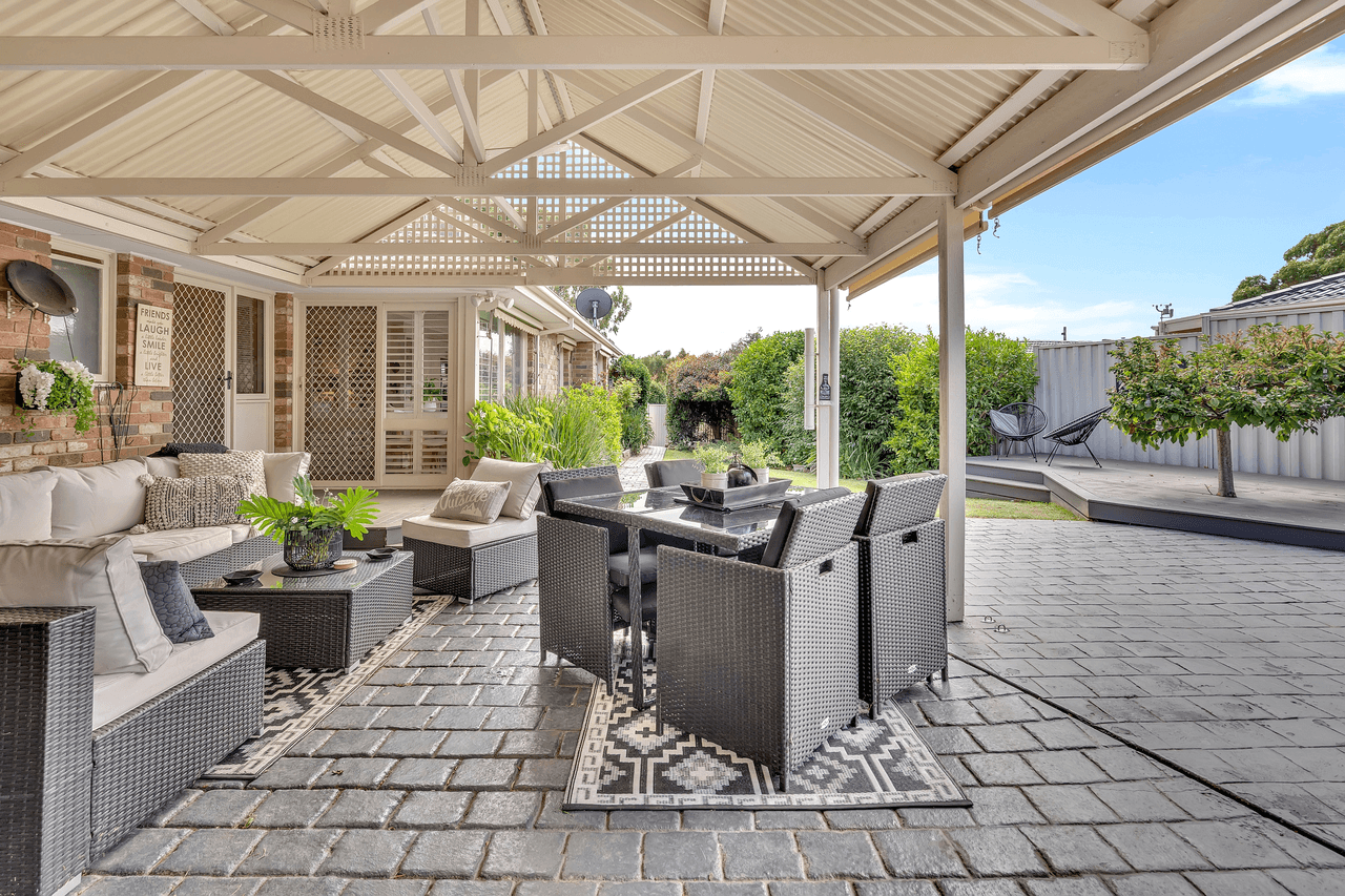 6 Hove Place, CRAIGIEBURN, VIC 3064