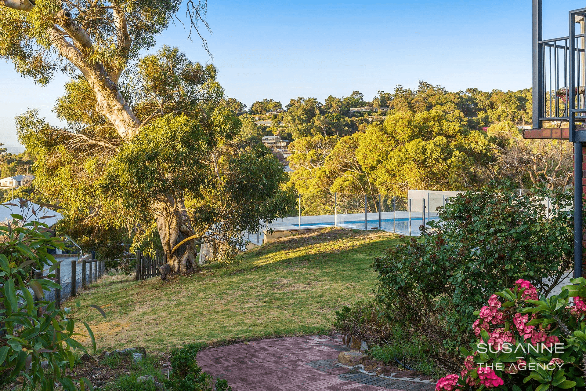 44 Lenori Road, Gooseberry Hill, WA 6076