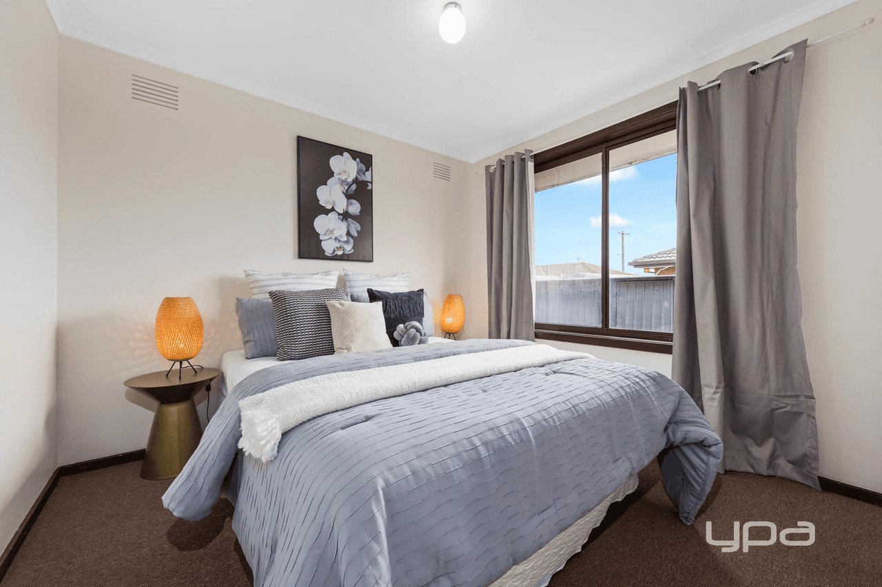 13 Chatham Place, KINGS PARK, VIC 3021