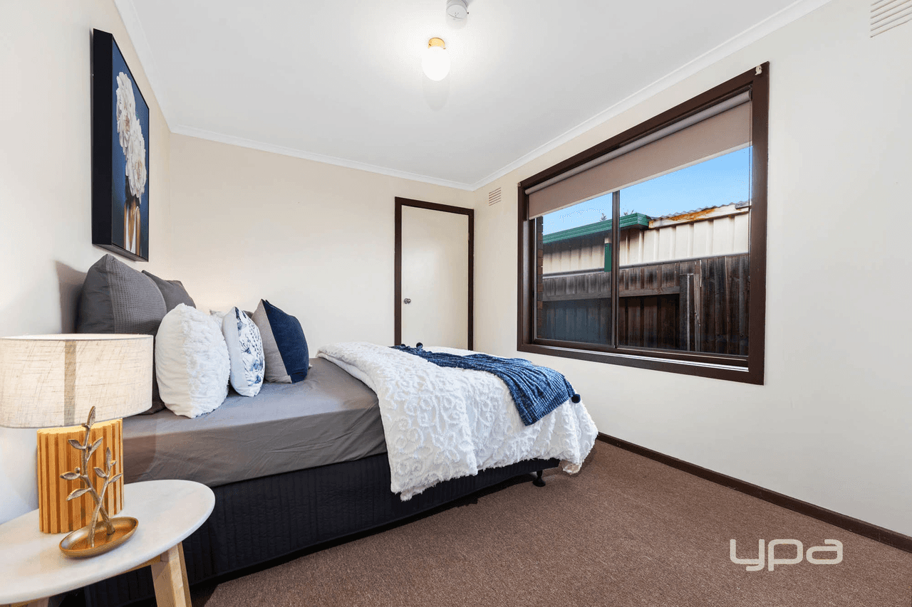 13 Chatham Place, KINGS PARK, VIC 3021