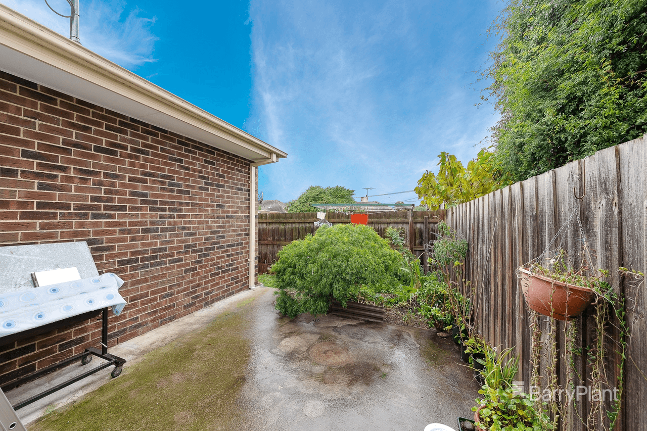 2/19 View Street, Glenroy, VIC 3046