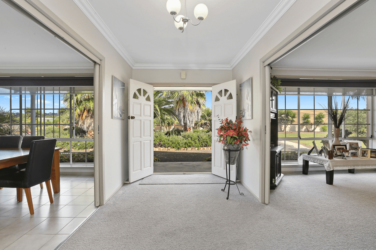 115 Tower Hill Drive, LARA, VIC 3212