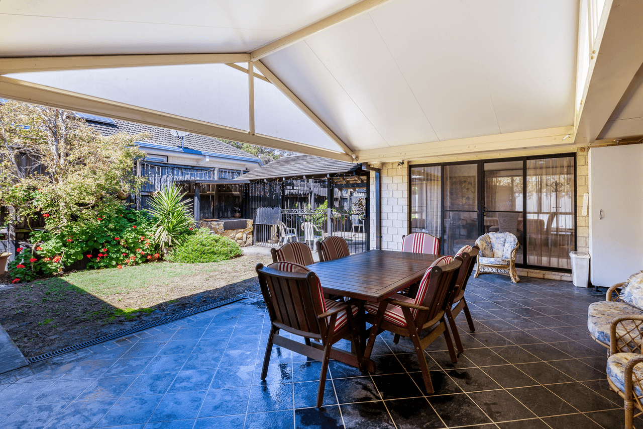 6 Brittany Drive, OXENFORD, QLD 4210