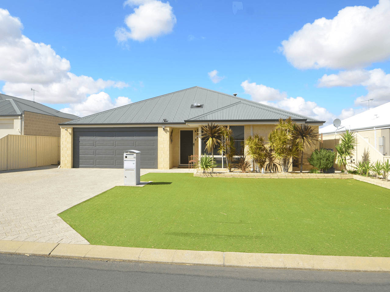 10 Raneri Avenue, HARVEY, WA 6220