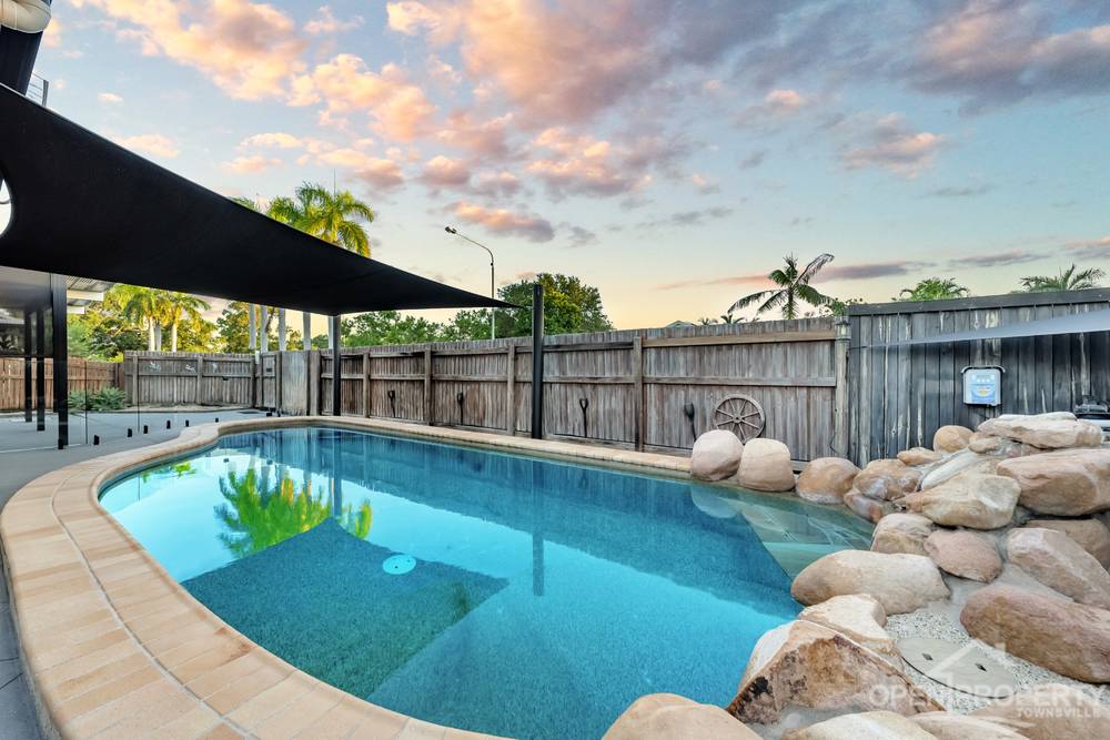 8 Carpenteria Cl, Kirwan, QLD 4817
