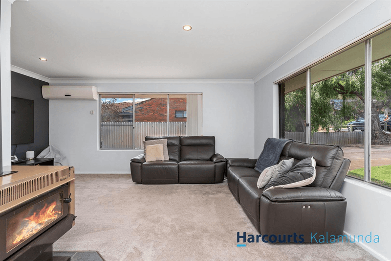 20  Booligal Street, Lesmurdie, WA 6076