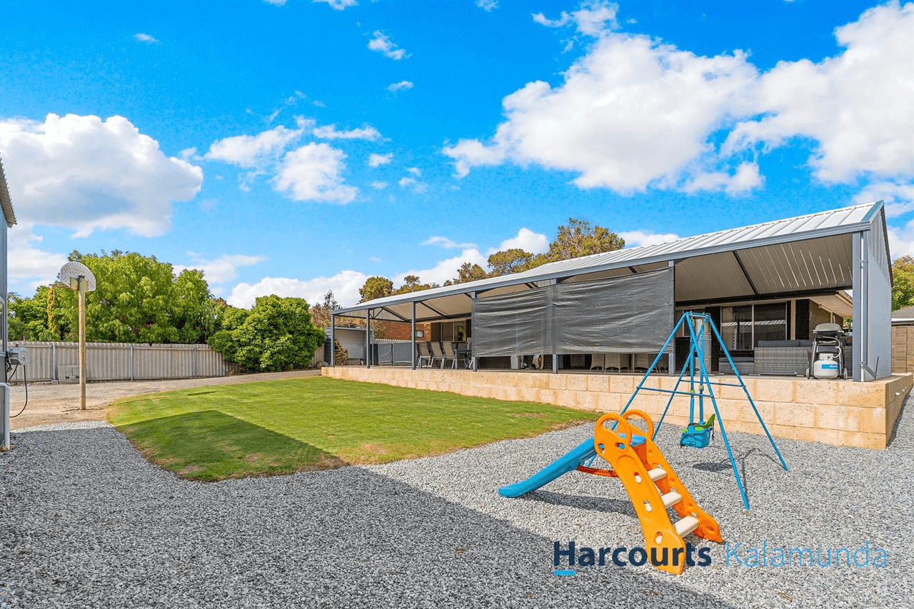 20  Booligal Street, Lesmurdie, WA 6076