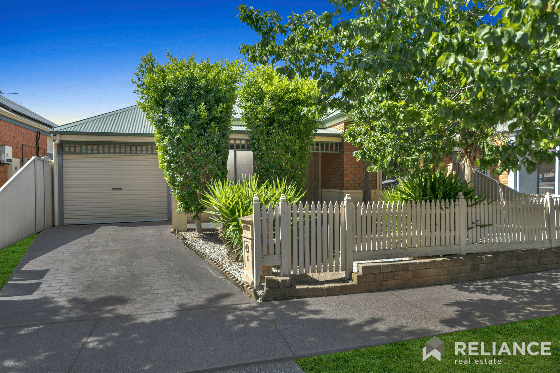 5 Salina Walk, Caroline Springs, VIC 3023