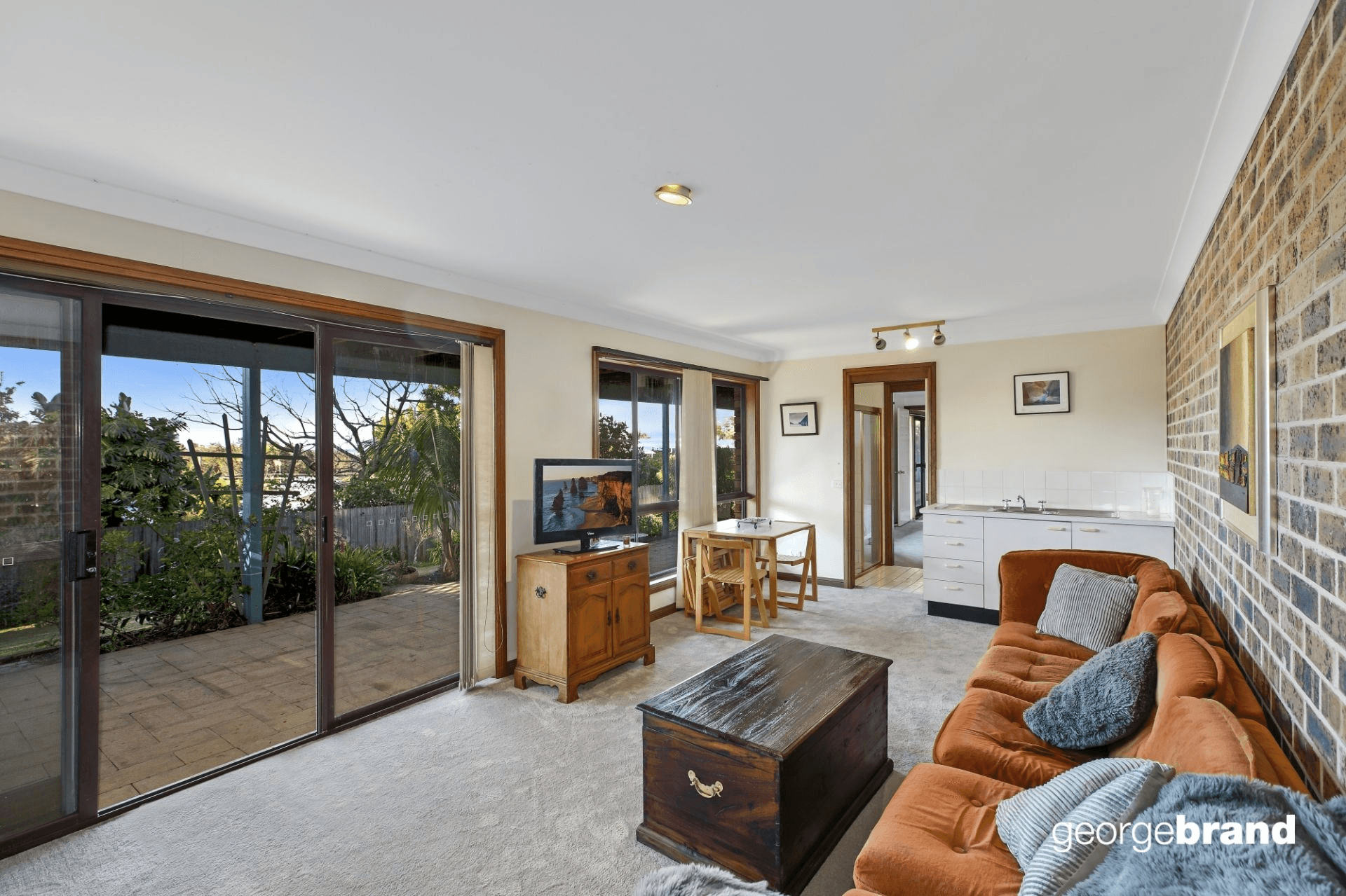 83 Hillside Road, Avoca Beach, NSW 2251