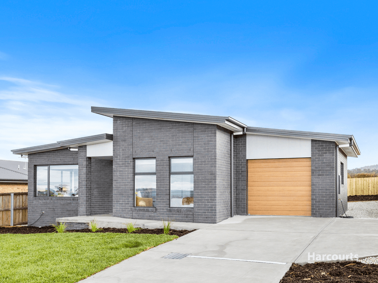 17 Venerable Drive, ROKEBY, TAS 7019