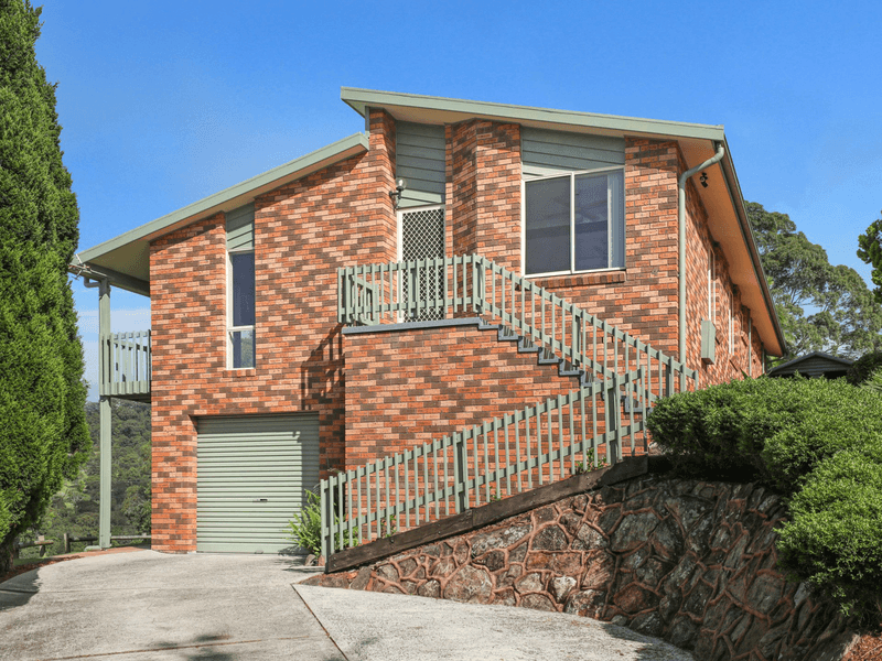 4 Murrogun Crescent, CORDEAUX HEIGHTS, NSW 2526
