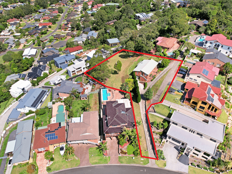 4 Murrogun Crescent, CORDEAUX HEIGHTS, NSW 2526