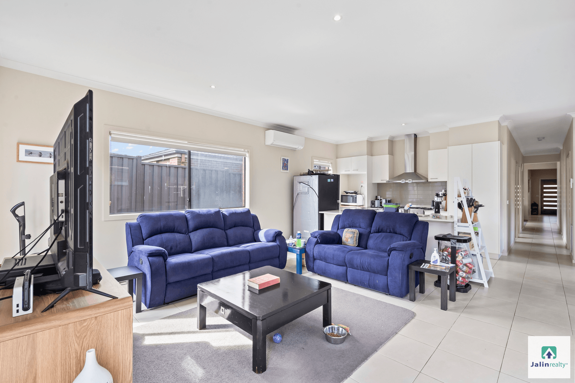 14 Bregman Esplanade, Manor Lakes, VIC 3024