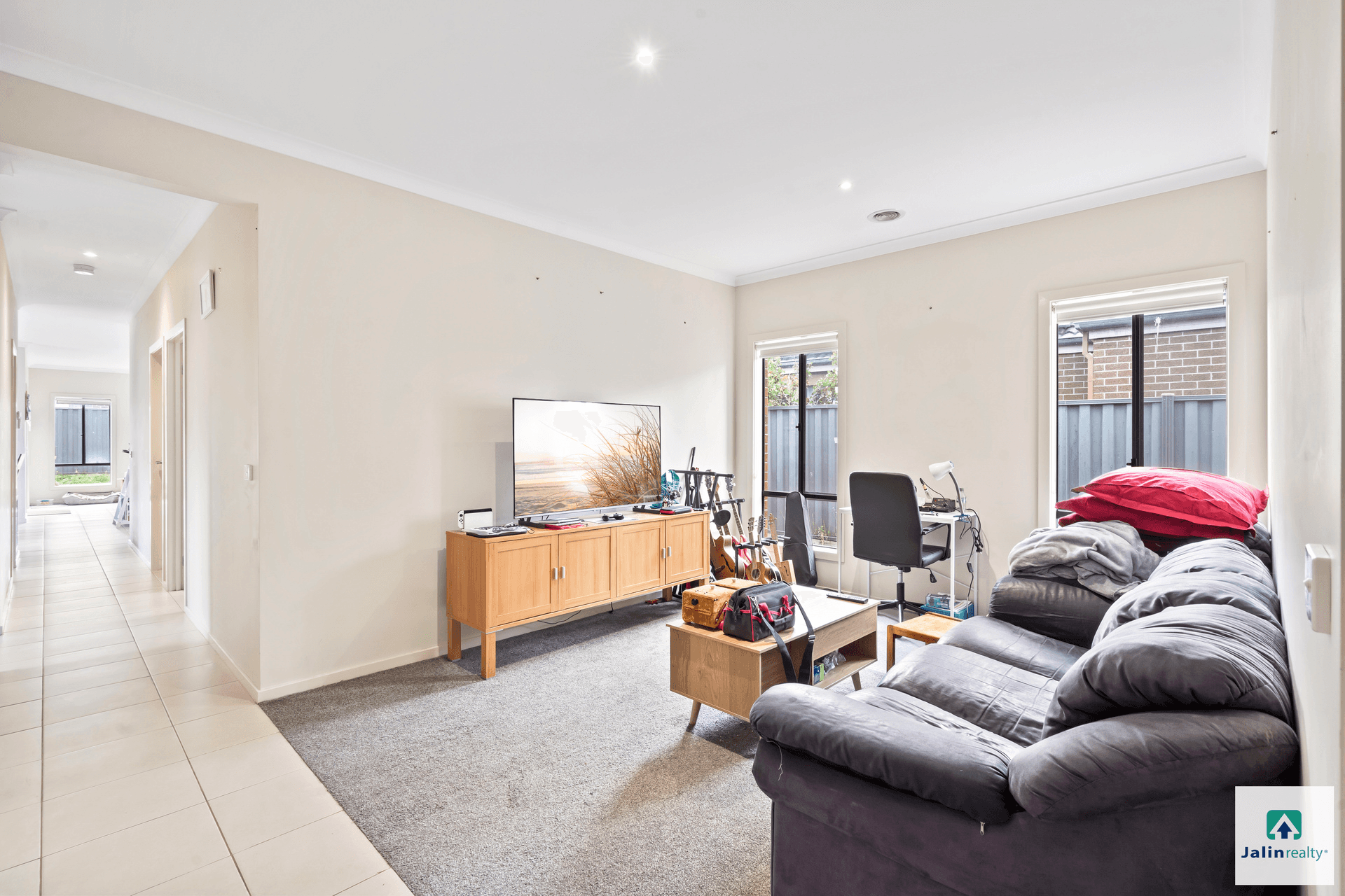 14 Bregman Esplanade, Manor Lakes, VIC 3024