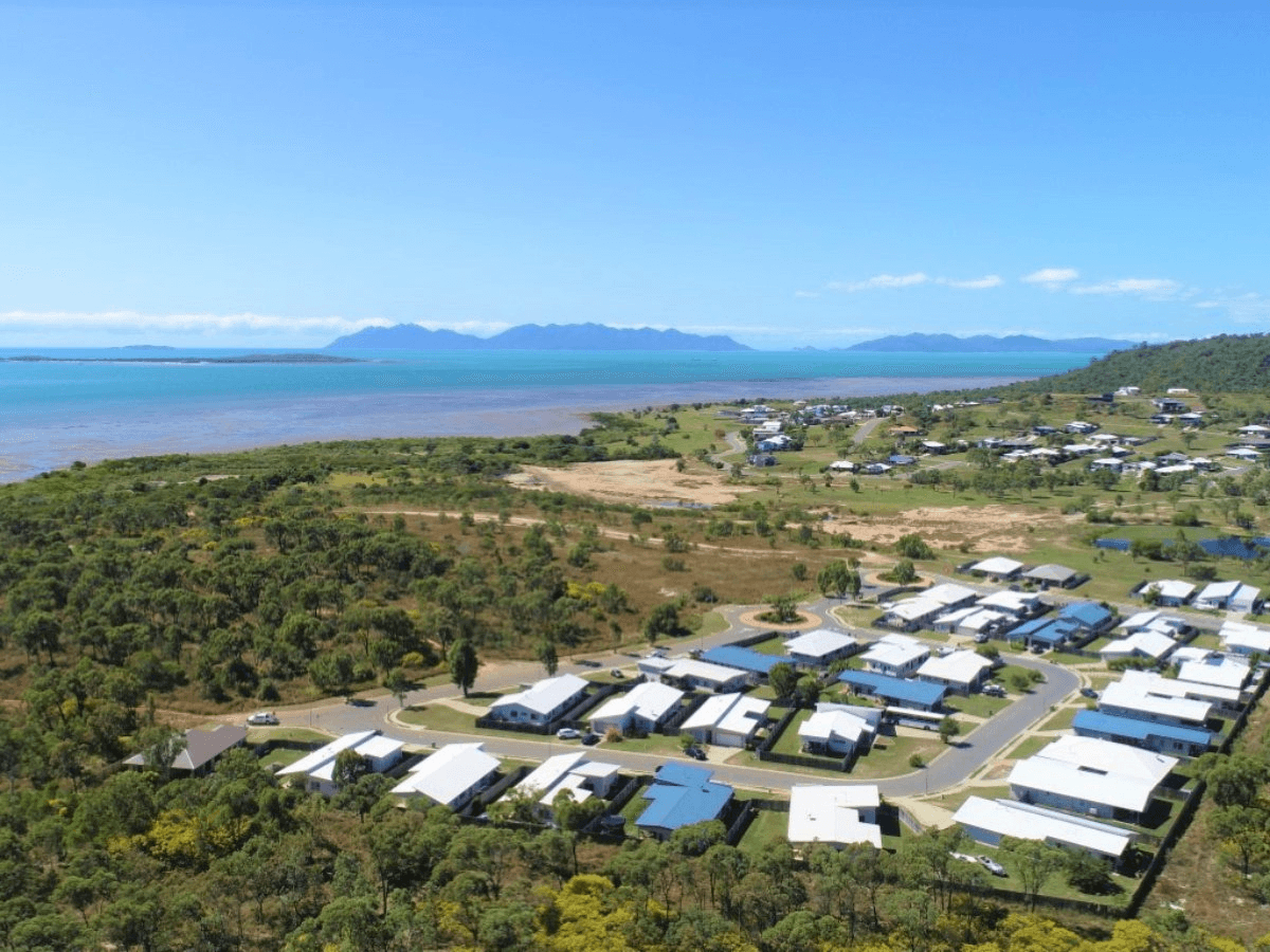 11 Turquoise Way, BOWEN, QLD 4805