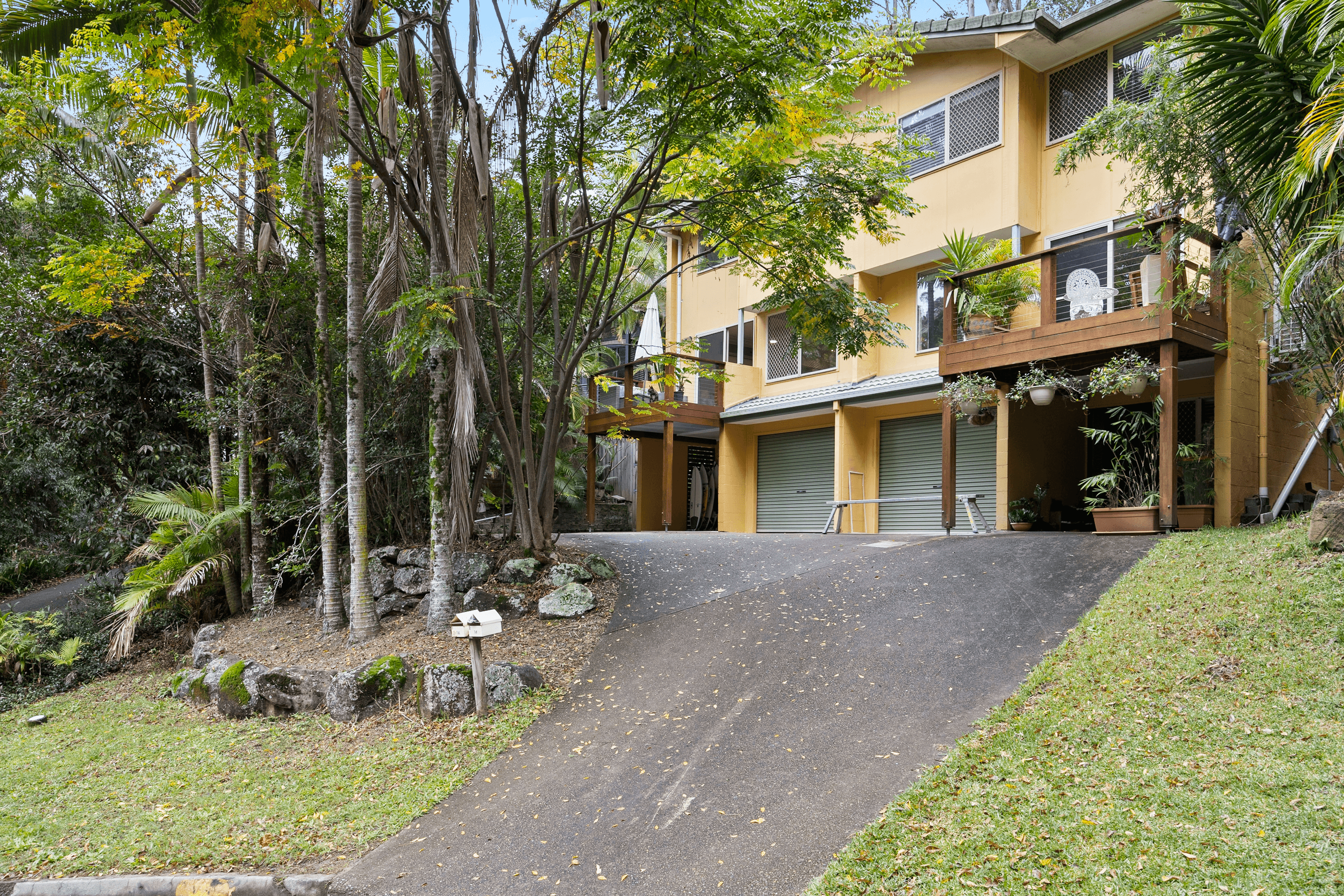 1/14 Fernleigh Court, CURRUMBIN, QLD 4223