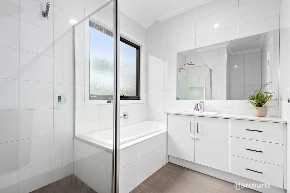 48a Rebecca Street, DOVETON, VIC 3177