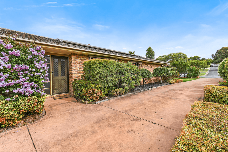 69 Darling Way, NARRE WARREN, VIC 3805