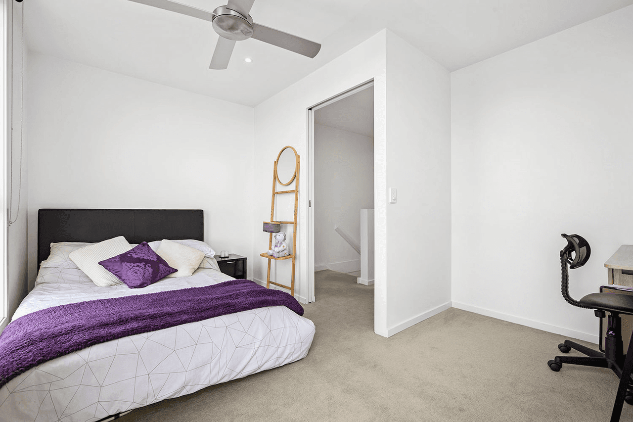 40 Central Park Walk, CHELTENHAM, VIC 3192