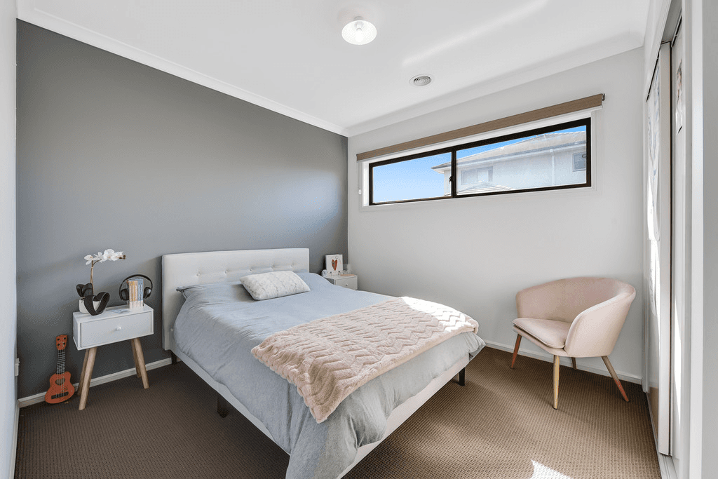 10 Clarence Place, CRANBOURNE EAST, VIC 3977