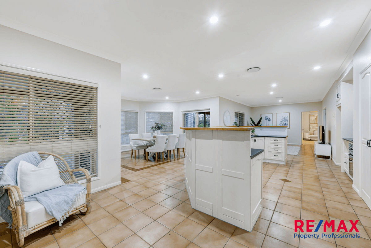 166-168 Silvereye Crescent, Greenbank, QLD 4124