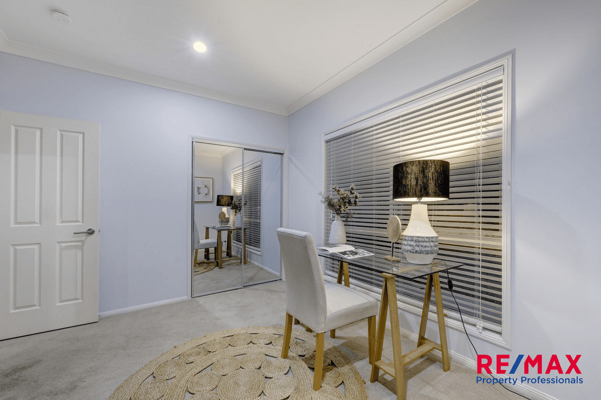 166-168 Silvereye Crescent, Greenbank, QLD 4124