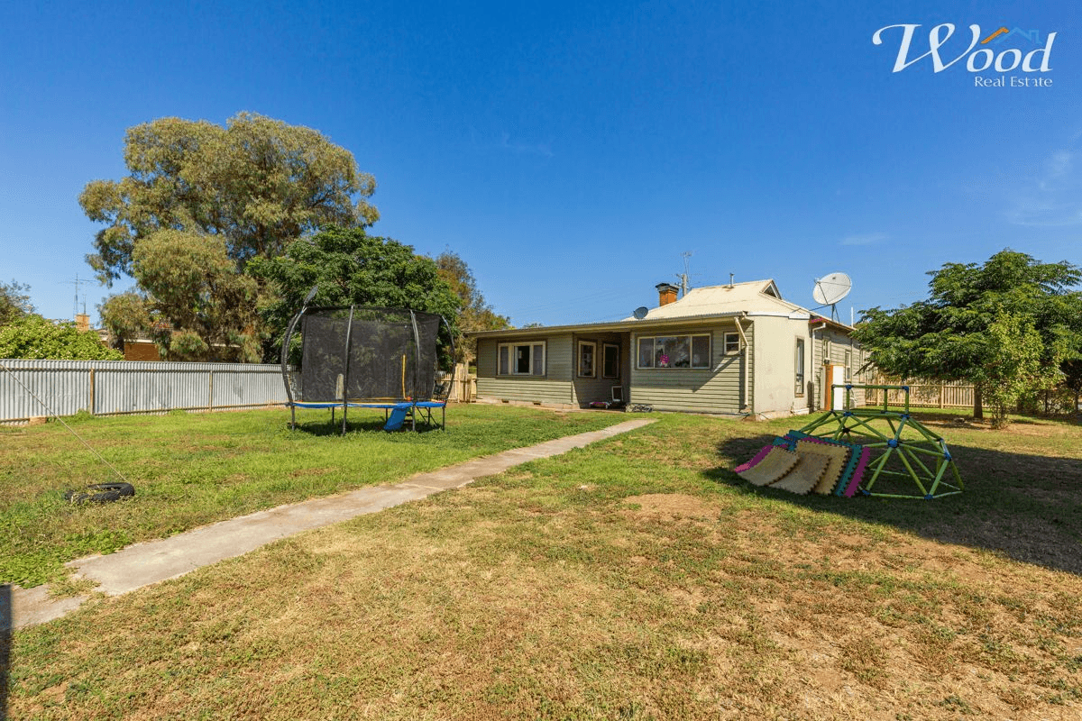 15 Sladen St, East, HENTY, NSW 2658