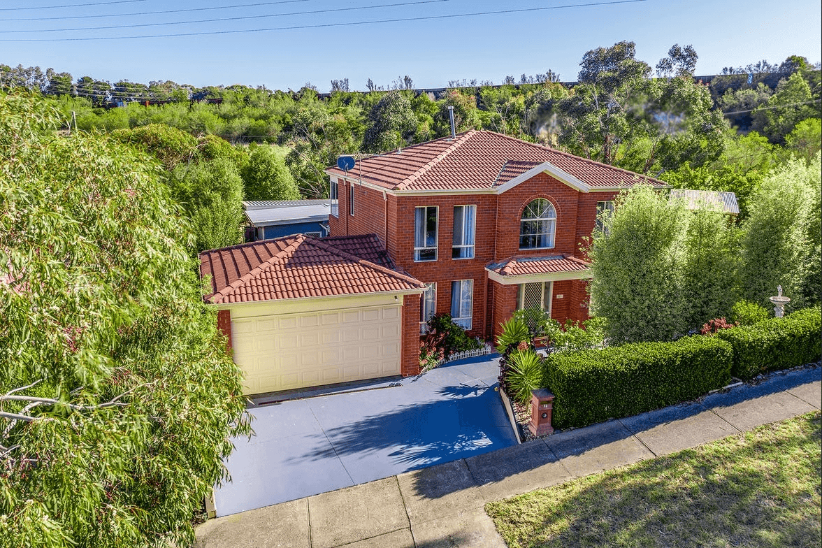 72 James Cook Drive, WANDANA HEIGHTS, VIC 3216