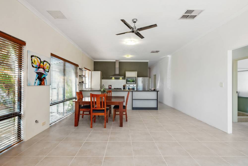 32 Cardowan Drive, Ellenbrook, WA 6069