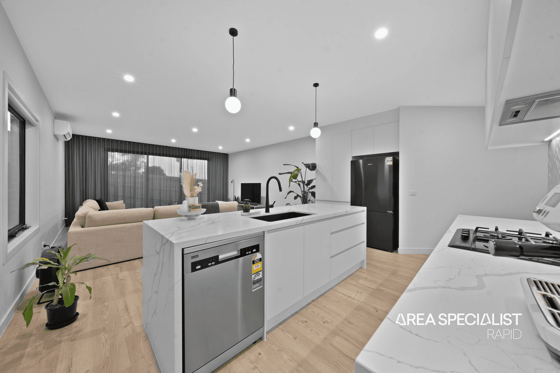 2/4 Daryl Court, Hampton Park, VIC 3976