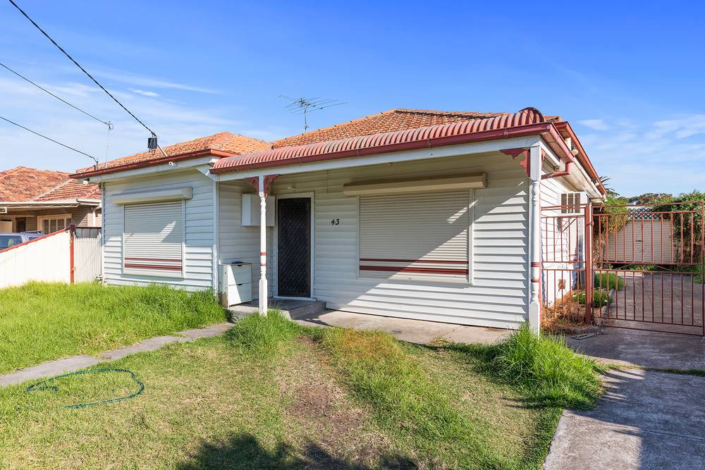 43 Erica Avenue, ST ALBANS, VIC 3021