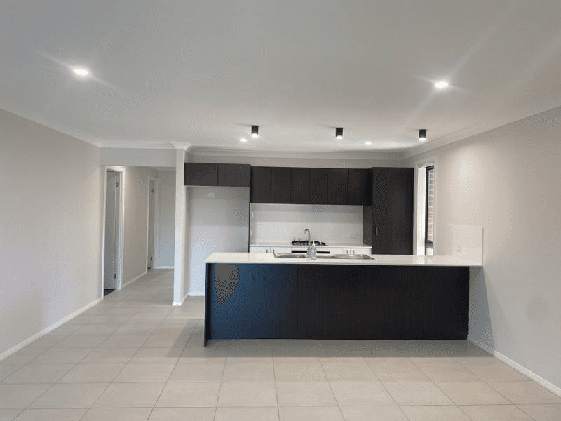 1/15 Birch Grove, ABERGLASSLYN, NSW 2320
