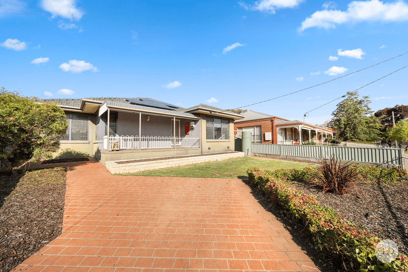 8 Retreat Road, FLORA HILL, VIC 3550