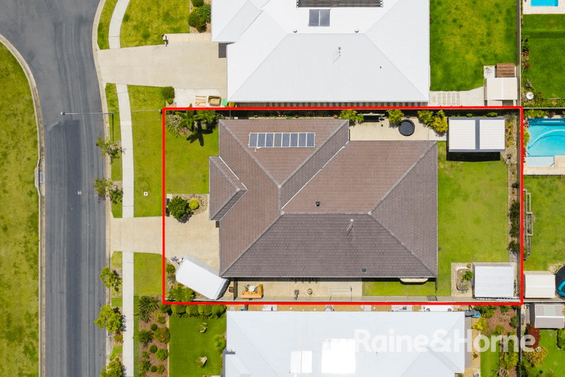 18 Toshack Place, POTTSVILLE, NSW 2489