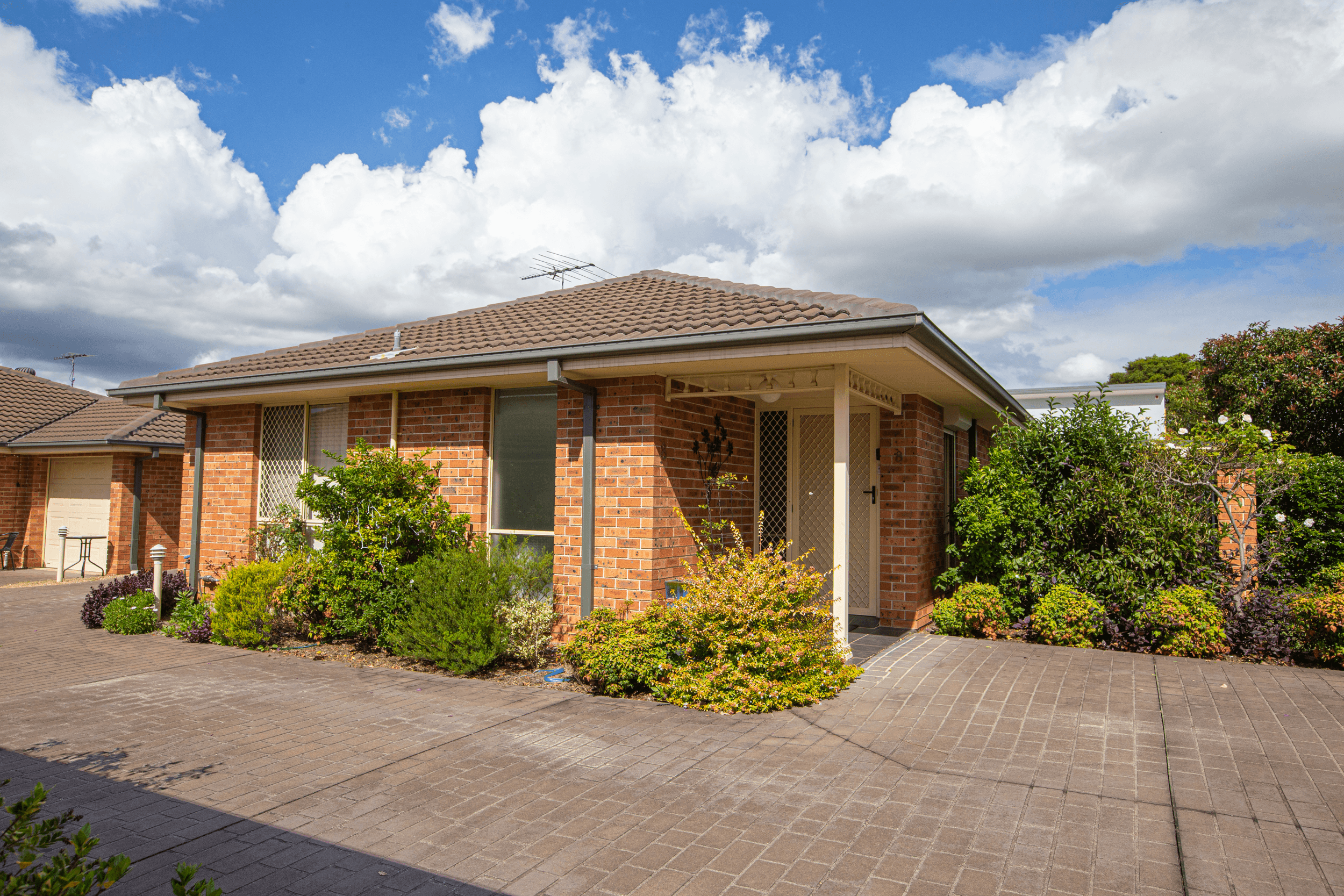 8/48 College Street, Cambridge Park, NSW 2747