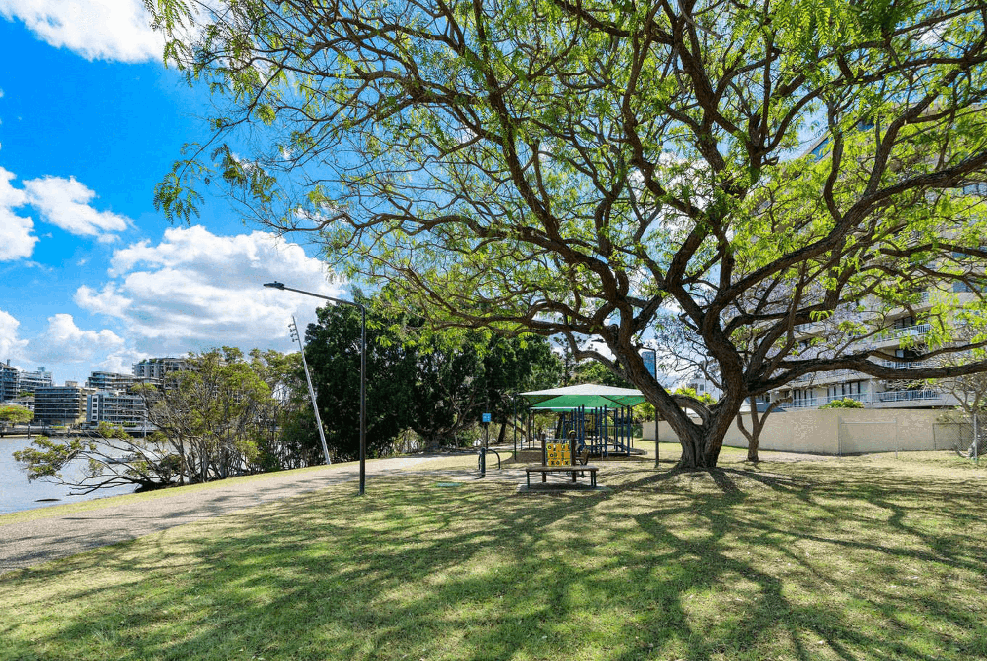 1/136 Oxlade Drive, NEW FARM, QLD 4005