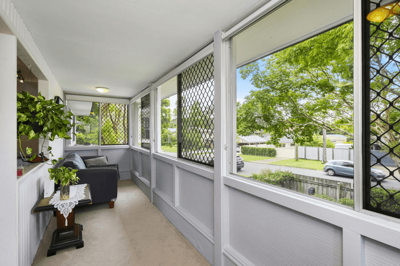 171 Gaynesford Street, HOLLAND PARK WEST, QLD 4121