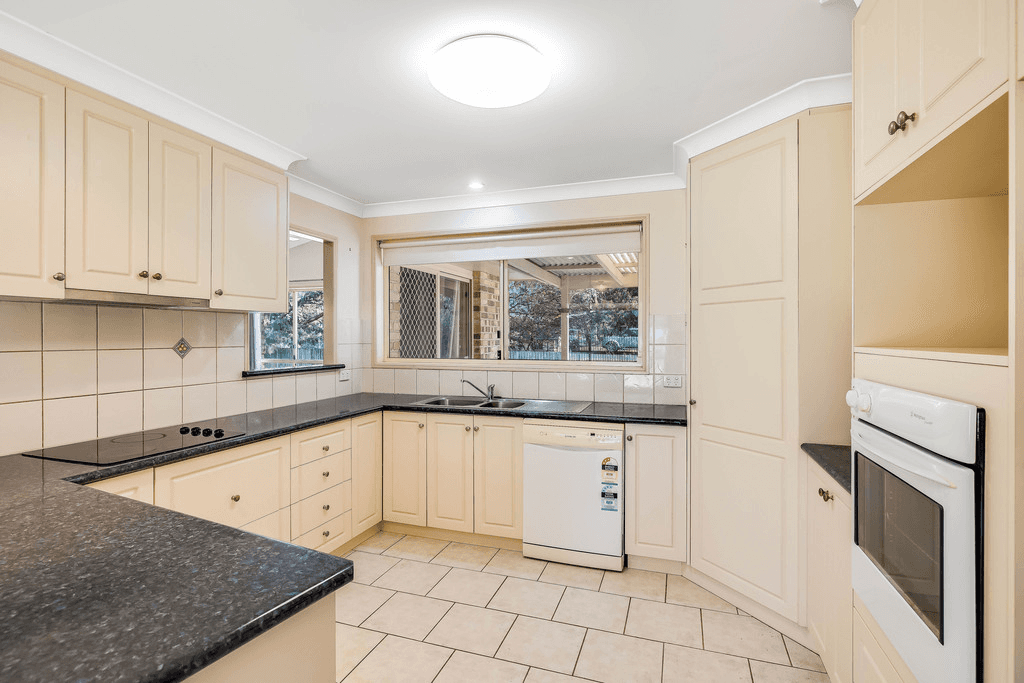 100A Kuhls Road, HIGHFIELDS, QLD 4352