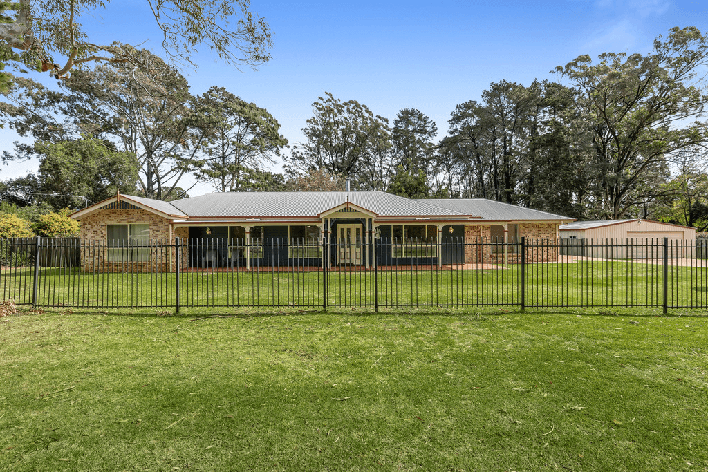 100A Kuhls Road, HIGHFIELDS, QLD 4352