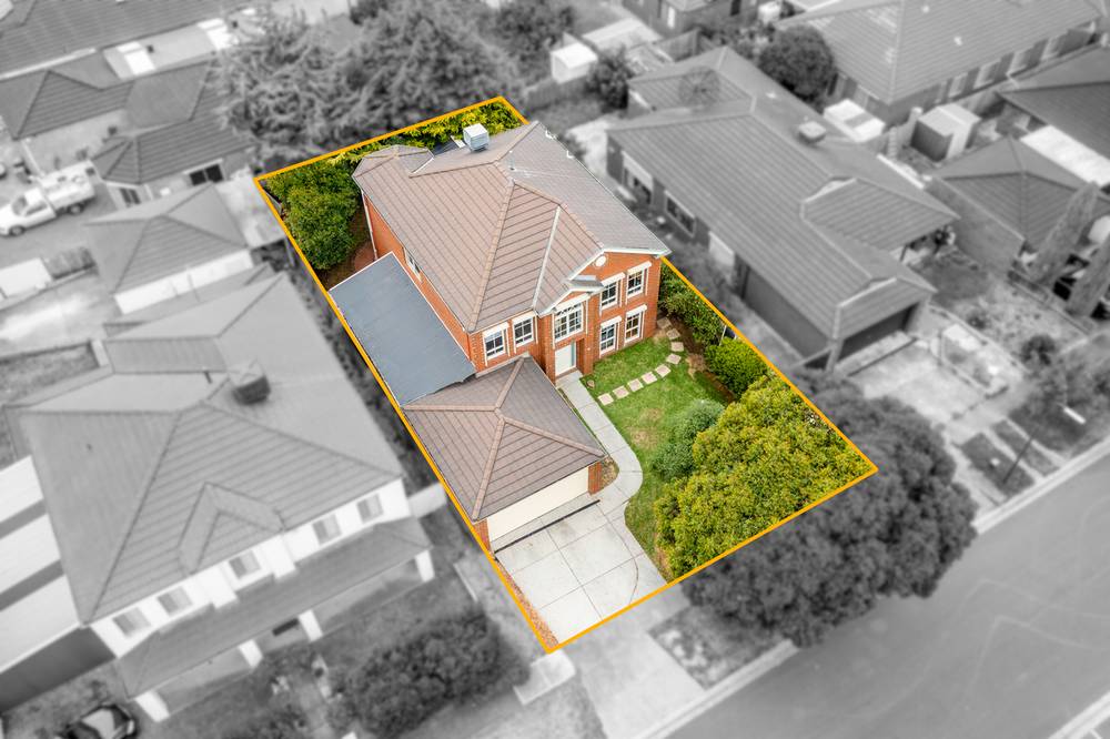 22 Southern Cross Drive, ROXBURGH PARK, VIC 3064