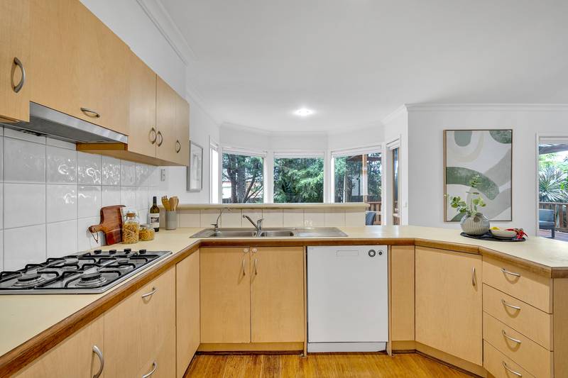 22 Southern Cross Drive, ROXBURGH PARK, VIC 3064