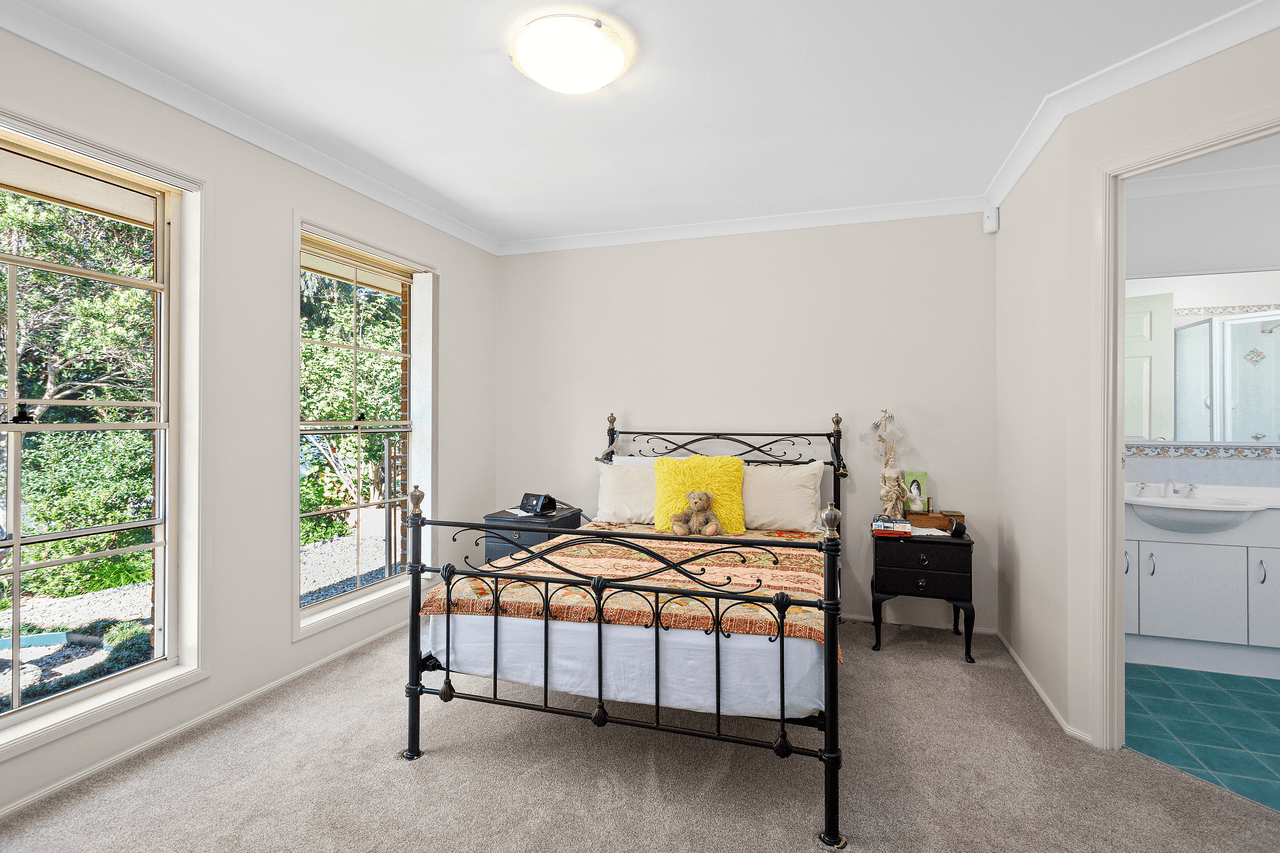 20 Waterford Terrace, ALBION PARK, NSW 2527