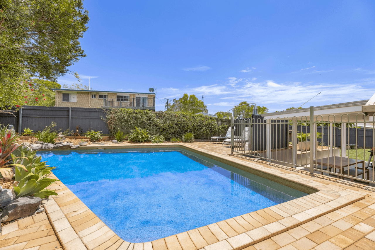 35 Elinya Street, BATTERY HILL, QLD 4551