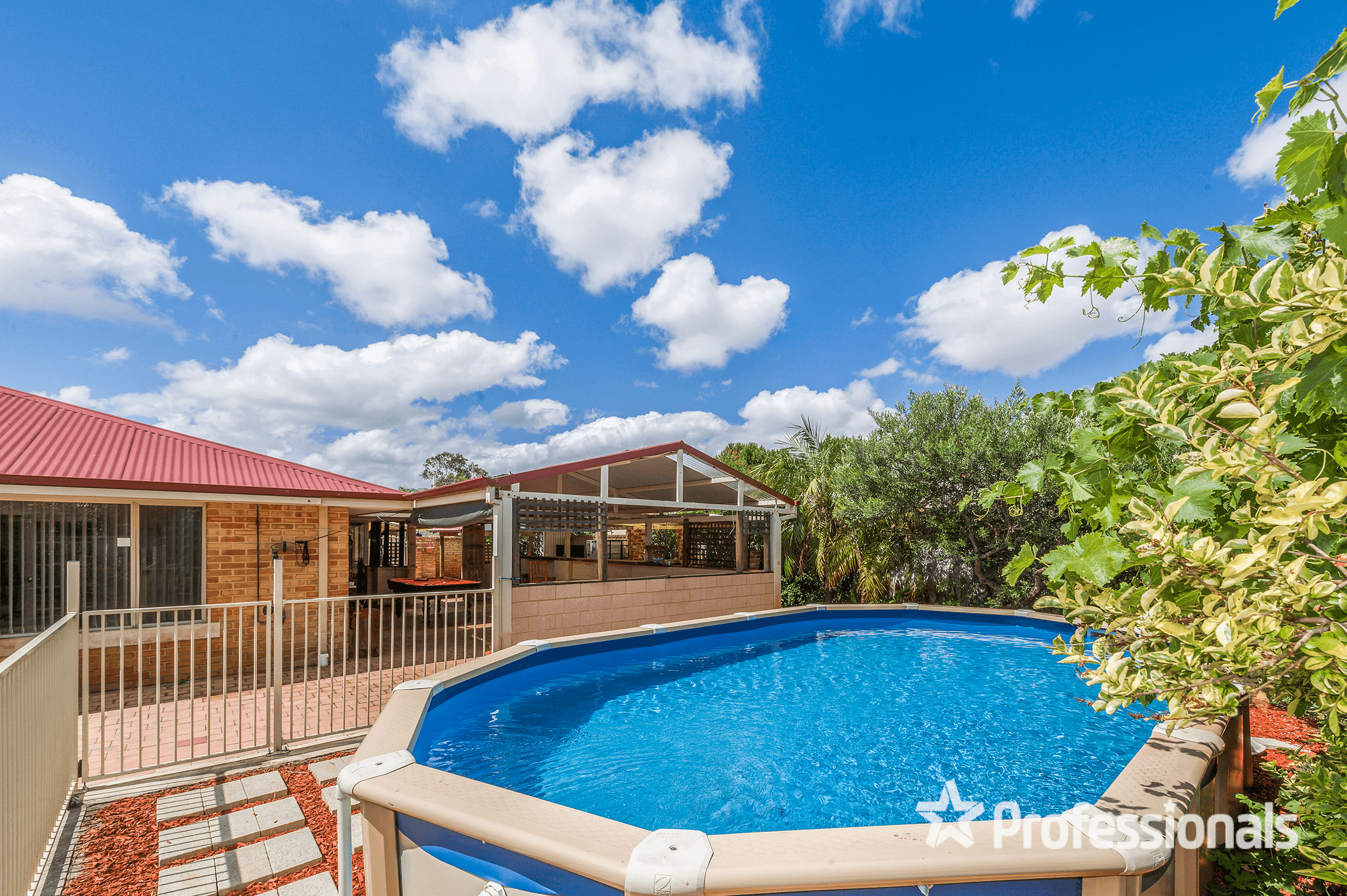 23 Promontory Parade, BALLAJURA, WA 6066