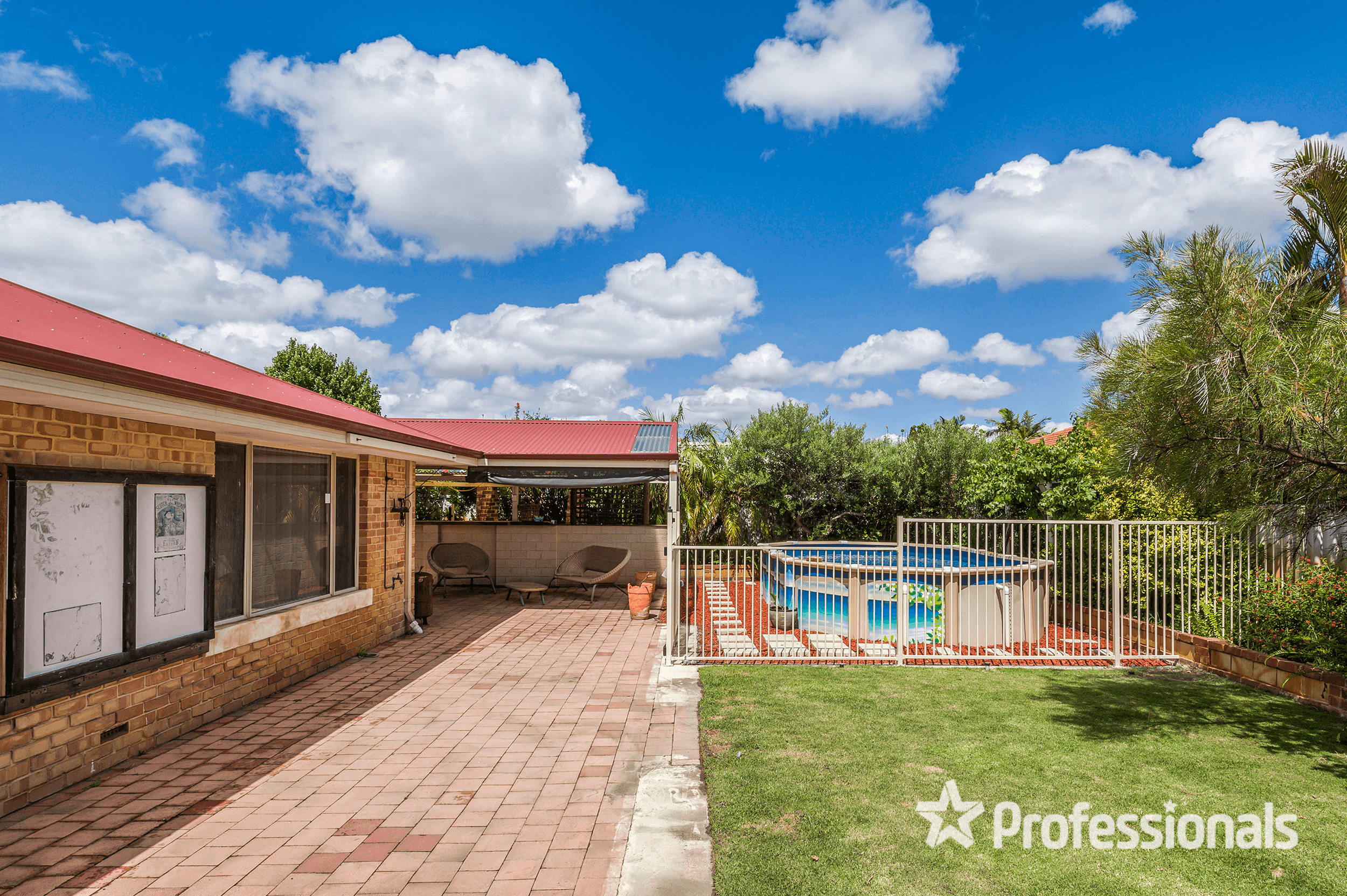 23 Promontory Parade, BALLAJURA, WA 6066