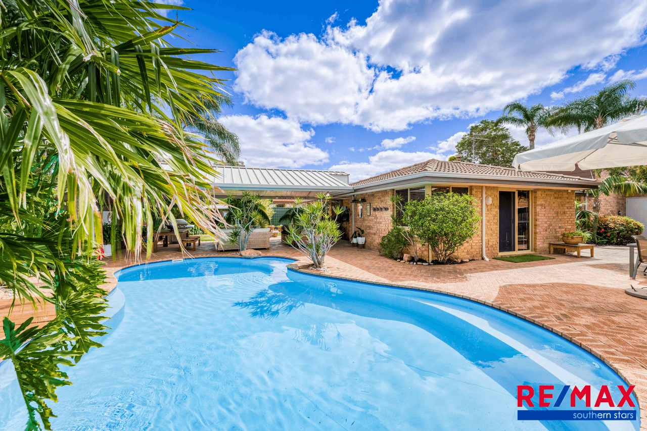 19  Hillock Circle, Leeming, WA 6149