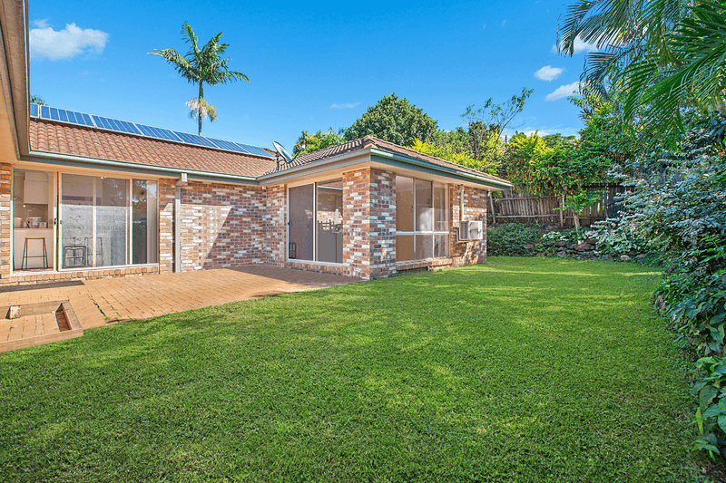 22 Shamrock Avenue, BANORA POINT, NSW 2486